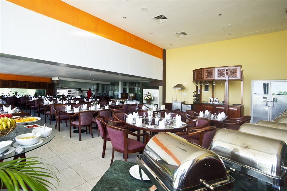 Global Towers & 4* Colombo