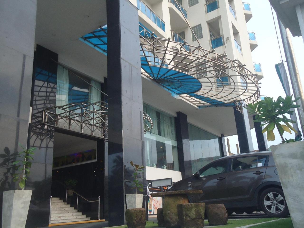 Global Towers & Colombo